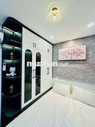 1TRỆT 1LẦU CÓ SÂN CHILLCÁCH MẶT TIỀN ĐƯỜNG 1CĂN.HUỲNH VĂN NHỆ. P12.GV
