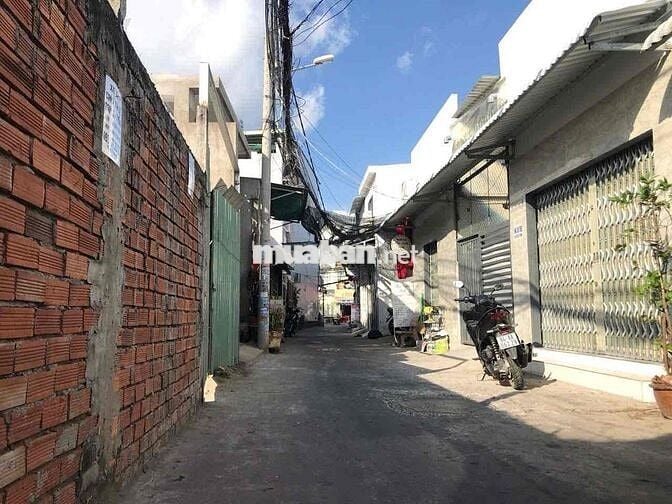 nền 8x26 full thổ cư hẻm 4m sát mặt tiền hồ Bún Xáng giá 7,8 tỷ (TL)
