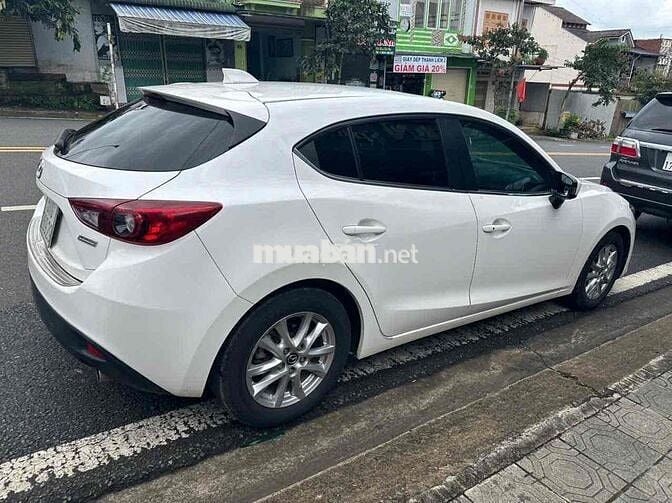 Mazda 3 2016 1.5 AT Sedan - 45000 km