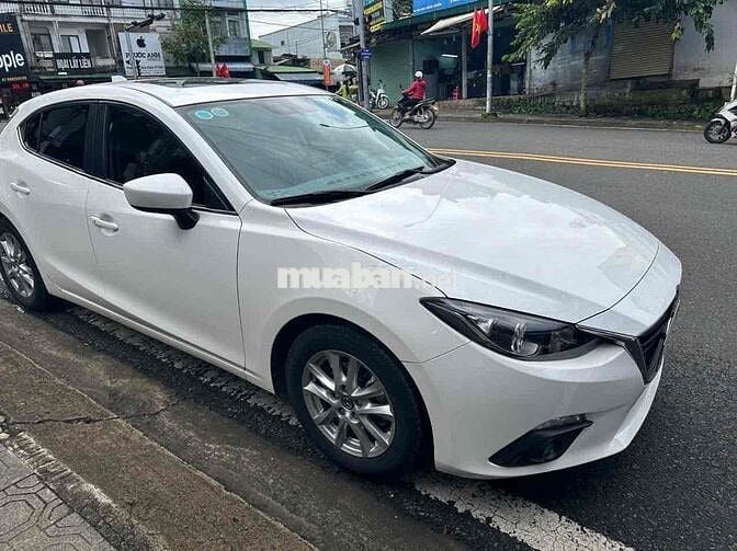 Mazda 3 2016 1.5 AT Sedan - 45000 km