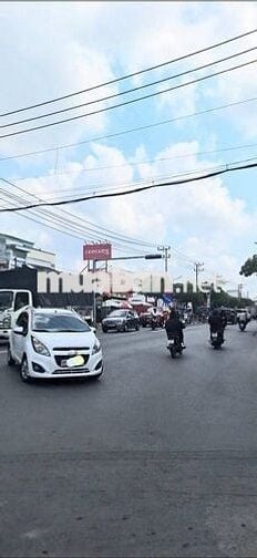NẮM CHÍNH CHỦ BÁN NHÀ 2 TẦNG MẶT TIỀN ĐƯỜNG HÀNG XOÀI