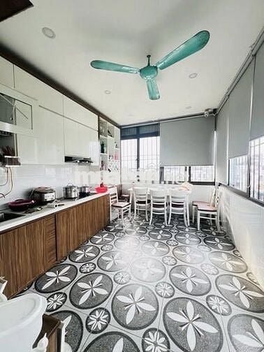 NHÀ DÂN XÂY KHU VỰC HOÀNG MAI NGÕ THÔNG Ô TÔ ĐỖ TẬN CỬA, SỔ NỞ HẬU