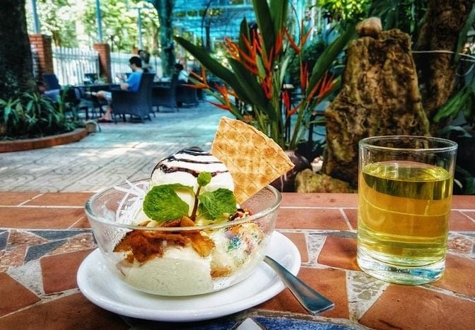 Tuyển nhanh Phục vụ Quán Cafe Bách Thảo