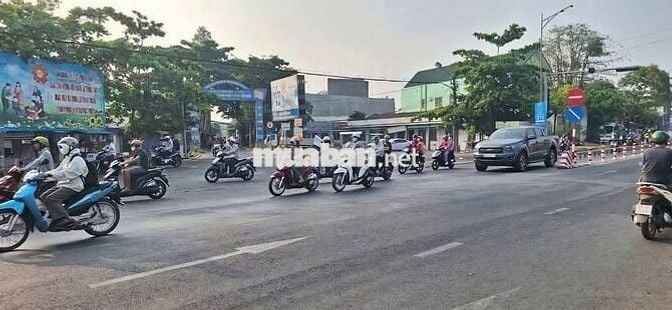 NẮM CHÍNH CHỦ BÁN NHÀ 2 TẦNG MẶT TIỀN ĐƯỜNG HÀNG XOÀI