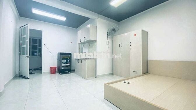 STUDIO TÁCH BẾP BAN CÔNG GẦN QUẬN 1 QUẬN 2 , UEF HUTECH HIU CÓ MGR