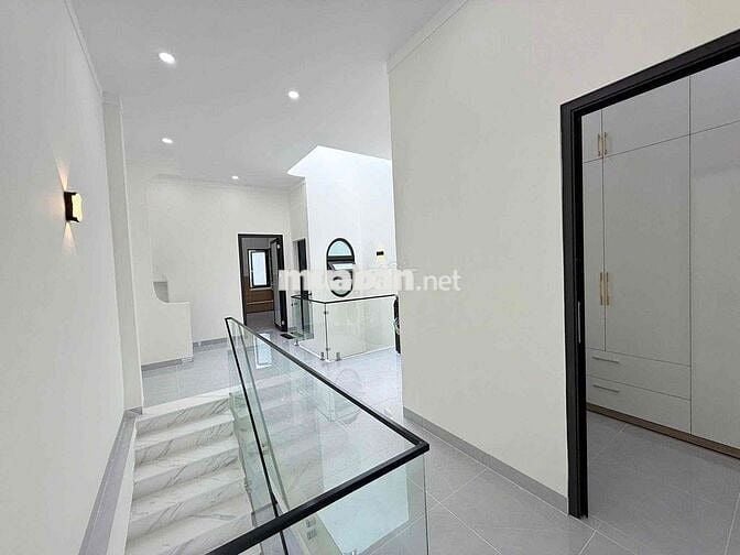 NHÀ 1 TẦNG PHẠM HỒNG THÁI RA XE TĂNG 100M 👉Toạ lạc hẻm 53 PHT- Tp BMT