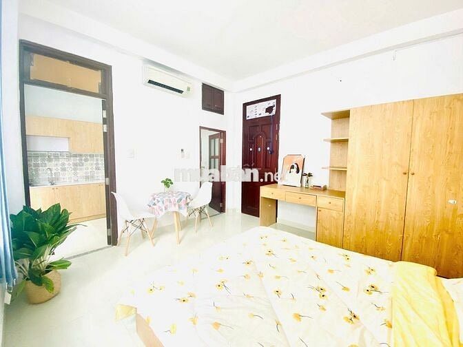 Căn hộ mới ngay quận 1, bancol đón nắng, gần UEH, Đại học Hoa Sen