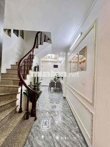 Có 102! Nhà Giang Văn Minh, tặng full NT, ngõ rộng 3 gác đỗ cửa, 45m2.