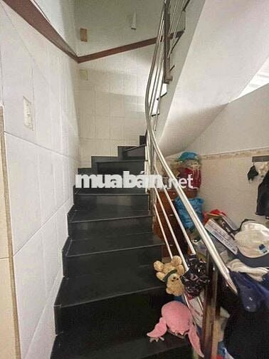 Cho Thuê Mt đường LÊ LÂM P PHÚ THẠNH: 3,7 x 15M Đúc 3,5TẤM : 4 PN