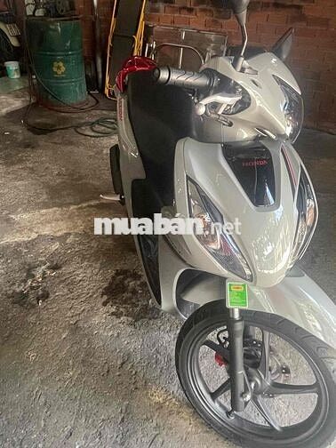 xe ít chạy cần bán gấp