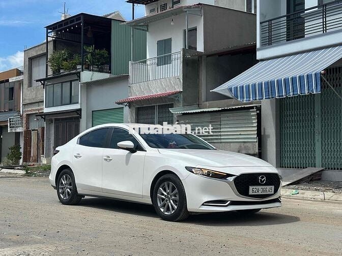 Mazda 3 Luxury 2024 km giá hợp lý