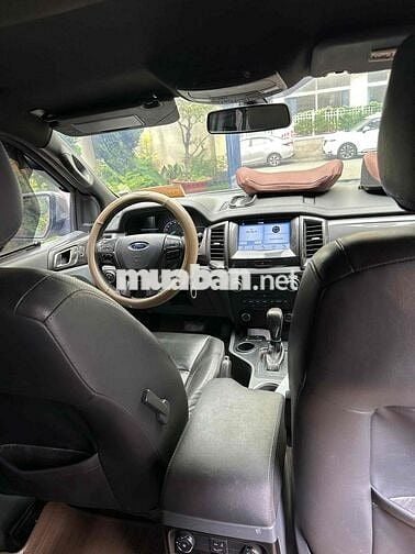 Ford Everest 2016 Titanium 2.2L 4x2 AT - 130000 km