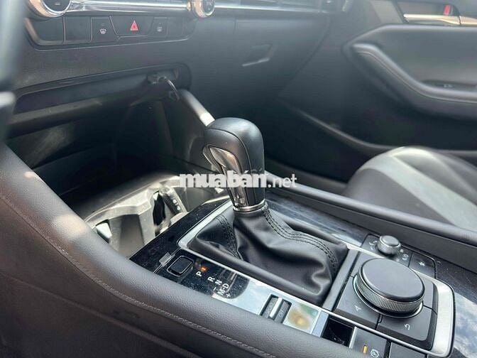 Mazda 3 Luxury 2024 km giá hợp lý