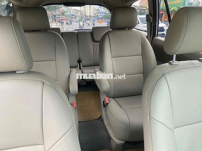 Toyota Innova 2016 2.0V - 95000 km