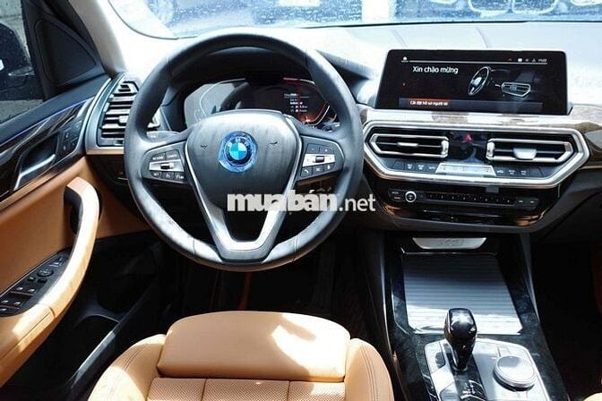 BMW X3 2024 sDrive20i LƯỚT - 2500 km
