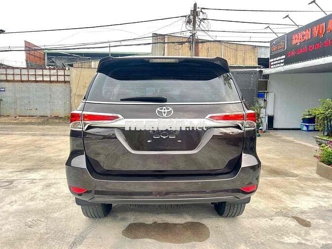 Toyota Fortuner 2018 2.4G 4x2 - 83000 km