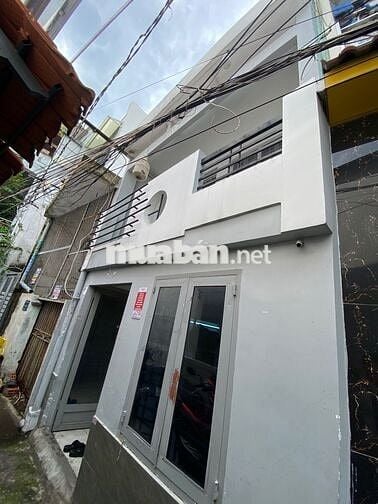 NHÀ 2 TẦNG – VỊ TRÍ SIÊU HOT NGAY CẠNH TRƯỜNG ĐẠI HỌC MARKETTING Q7