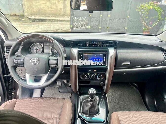 Toyota Fortuner 2018 2.4G 4x2 - 83000 km