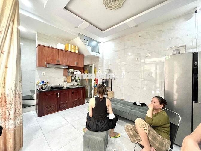 Nhà Nguyên Căn 3PN 4WC 85m2 Full NT Ngay Bờ Kè Trường Sa Coopmark
