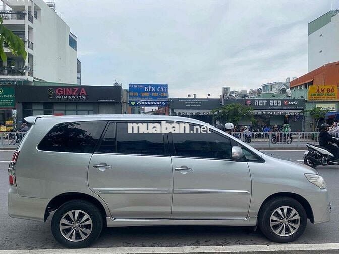 Toyota Innova 2016 2.0V - 95000 km
