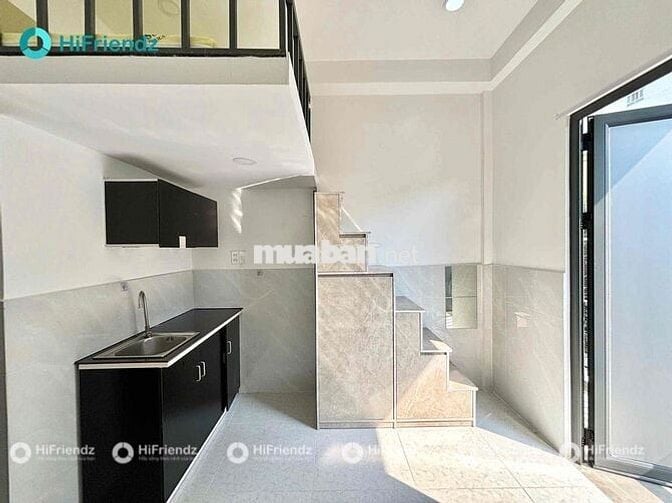PHÒNG BAN CÔNG GÁC SẴN NỘI THẤT NGAY GẦN ĐẦM SEN - LUỸ BÁN BÍCH GIÁ RE