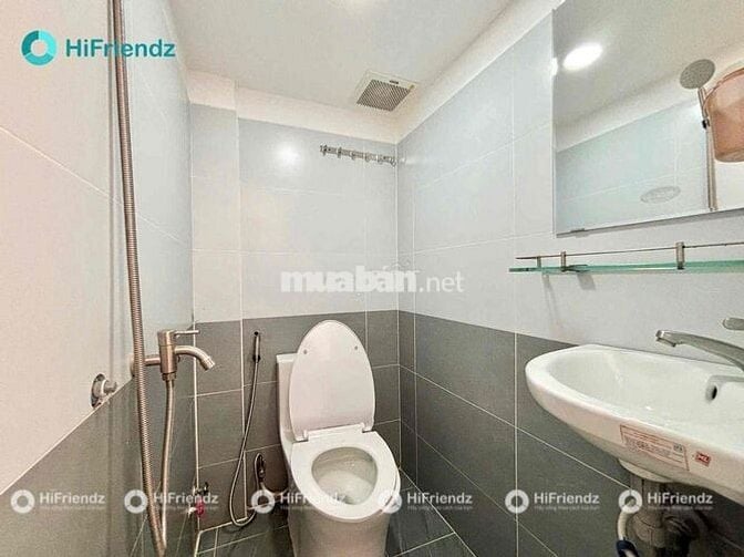 PHÒNG BAN CÔNG GÁC SẴN NỘI THẤT NGAY GẦN ĐẦM SEN - LUỸ BÁN BÍCH GIÁ RE
