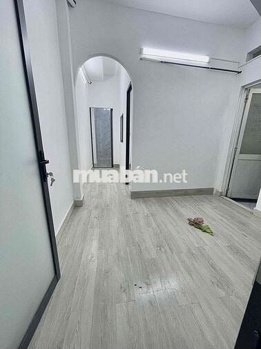 CĂN 2 PHÒNG NGỦ FULL NỘI THẤT MỚI - GẦN SÂN BAY
