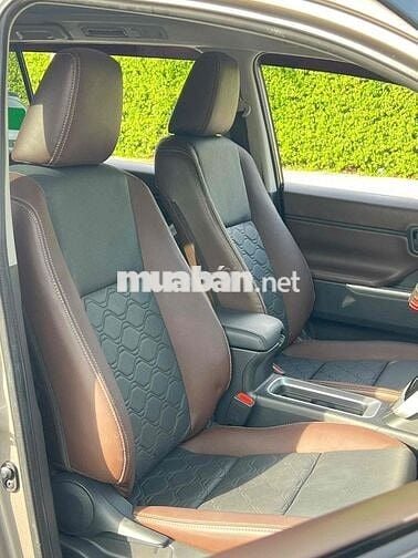 Toyota Innova 2024 Cross 2.0 CVT - 26000 km