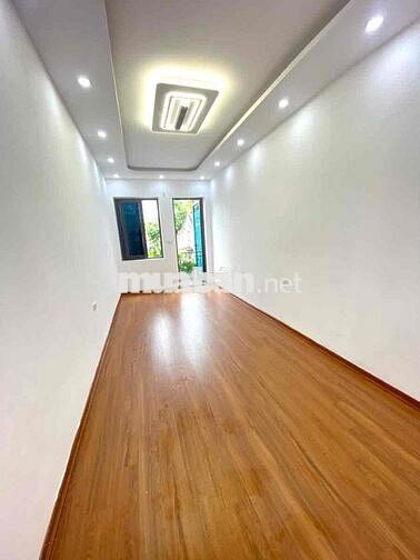 BÁN NHÀ 5 TẦNG THỊNH QUANG - VĨNH HỒ VỀ Ở NGAY
