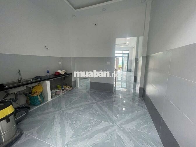 Nhà mới xây 100% 3 tầng đ cây keo p tam bình 17tr/tháng