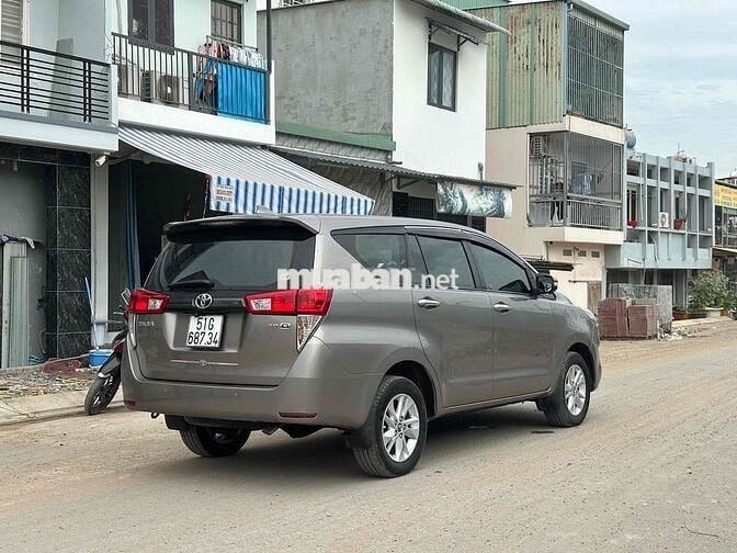 Toyota Innova 2018 số tự động 520 triệu