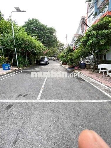 NHÀ CHÍNH CHỦ NỢ NGÂN HÀNG CẦN BÁN GẤP,CÓ GIÁ CỰC TỐT ,LIÊN HỆ  NGAY