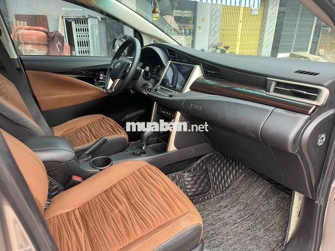 Toyota Innova 2018 số tự động 520 triệu