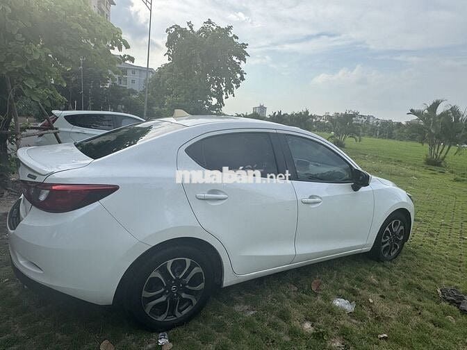 Mazda 2 2017  1.5 AT Sedan - 85000 km