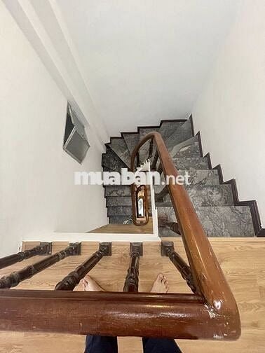 BÁN NHÀ LẠC LONG QUÂN - CẦU GIẤY, 35/42M², 4 TẦNG, GIÁ 8,7 TỶ