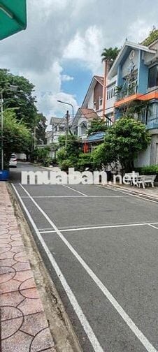 NHÀ CHÍNH CHỦ NỢ NGÂN HÀNG CẦN BÁN GẤP,CÓ GIÁ CỰC TỐT ,LIÊN HỆ  NGAY