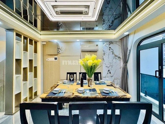 ⭐️Siêu phẩm 4 Lầu tuyệt đẹp THANG MÁY CAO CẤP hẻm xe hơi 7m Lê Văn Thọ