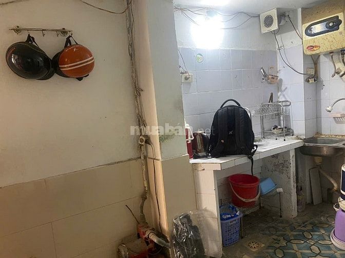 Cho thuê nhà mặt ngõ Hội Vũ, DT 32m2 + lửng, khu trung tâm phố cổ