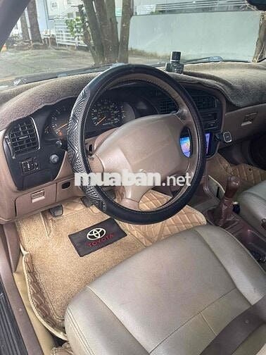 Toyota Camry 1995 số sàn