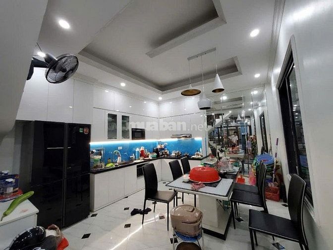 🌟 SIÊU PHẨM NHÀ PHÂN LÔ 42M², 5 TẦNG HIỆN ĐẠI, GIÁ CHÀO 12.5 Tỷ🌟