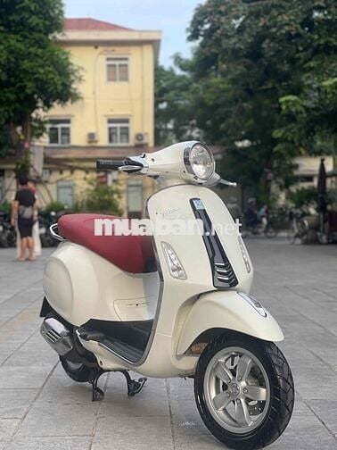 Primavera 125 3vie 2016 màu trắng xe đẹp như mới