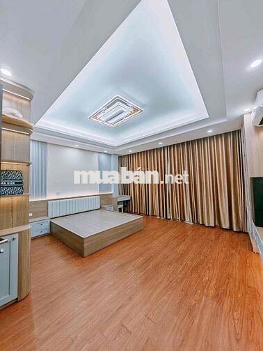 Bán Nhà Doãn Kế Thiện - Ô Tô Vào Nhà - Gần Phố - Thoáng Vĩnh Viễn