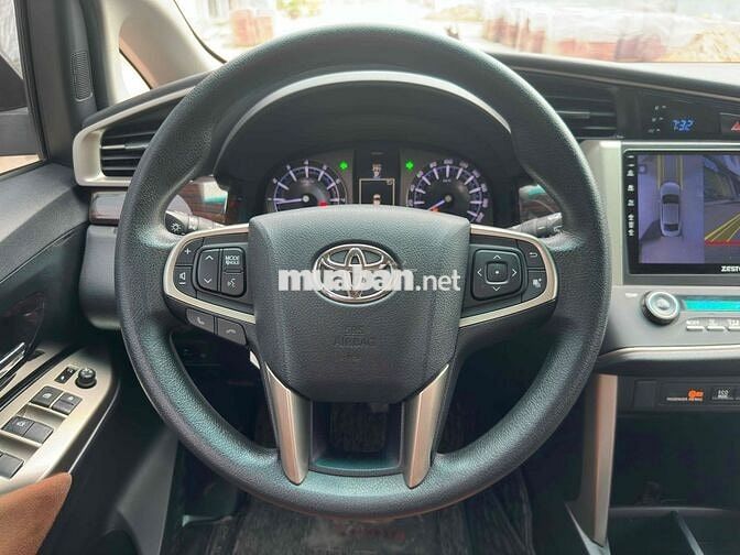Toyota Innova 2018 số tự động 520 triệu