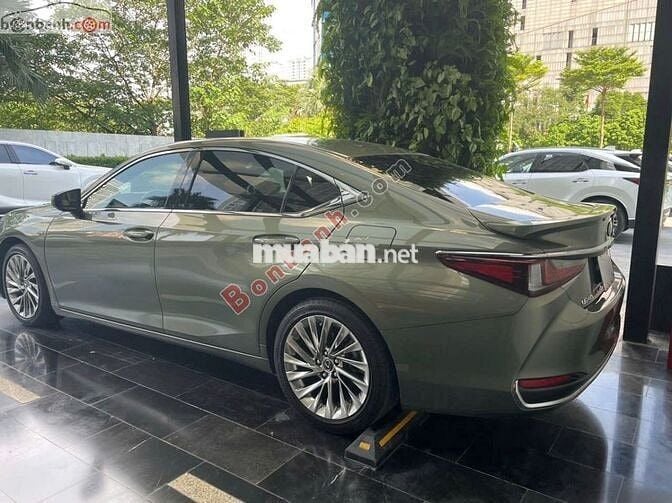 Lexus ES 300h 2021 - 2 Tỷ 400 Triệu