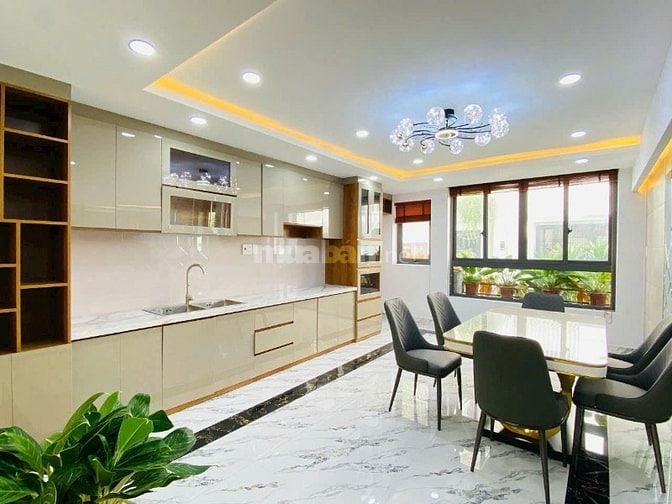 Nhà 4 x 15 đúc 1 lững 3 lầu hẻm 5m phạm văn chiêu phường 14 gò vấp 