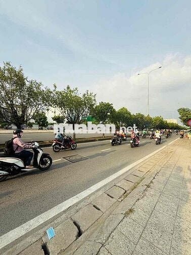 🌺Cần bán kho góc 2 MTKD Võ Văn Kiệt - An lạc . Giá 32 tỷ . DT : 262m