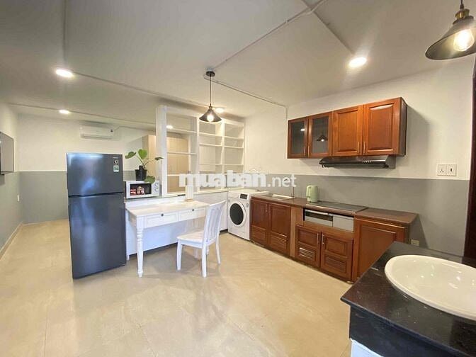 Siêu Sale Phòng 40m2 Ngay Hàng Xanh Gần Hutech UEF Ngoại Thương Q1 Q3
