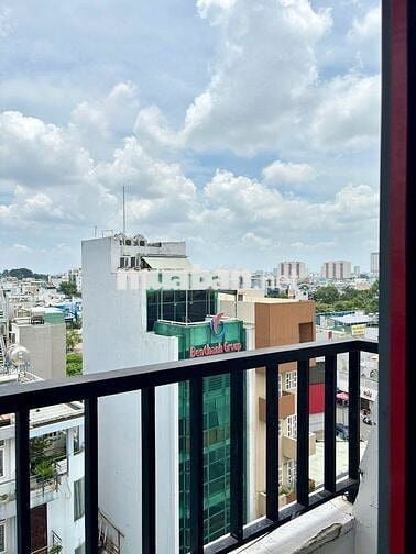 Phòng ngay quận 1, bancol đón nắng + máy giặt riêng, gần UEH, cầu Bông