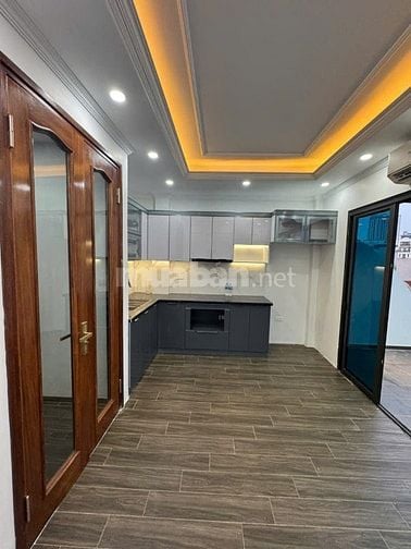 Bán nhà số 7 Ngõ 12/85 Đào Tấn, nhà xây mới 7 tầng căn góc ngõ ô tô