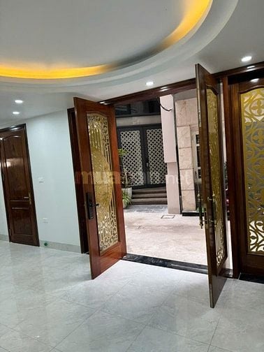 Bán nhà số 7 Ngõ 12/85 Đào Tấn, nhà xây mới 7 tầng căn góc ngõ ô tô